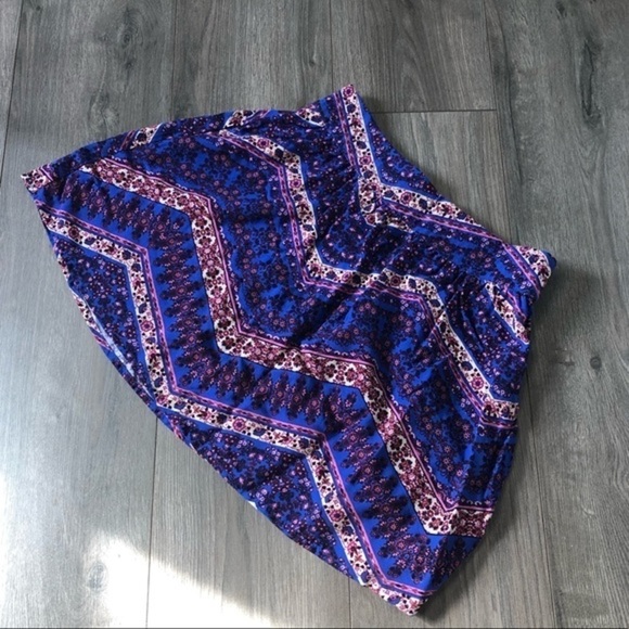 Forever21 Floral Chevron Elastic Waistband Soft Comfy Miniskirt Size M - Picture 2 of 6